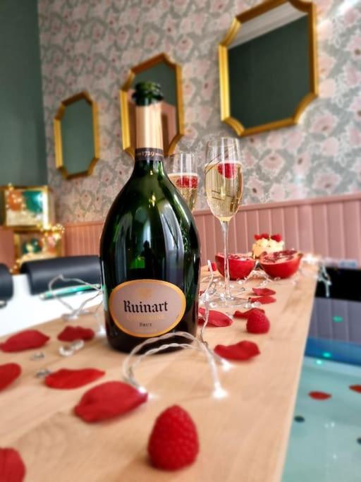 Royal Room Jacuzzi Haut De Gamme Centre Ville Mulhouse Bagian luar foto