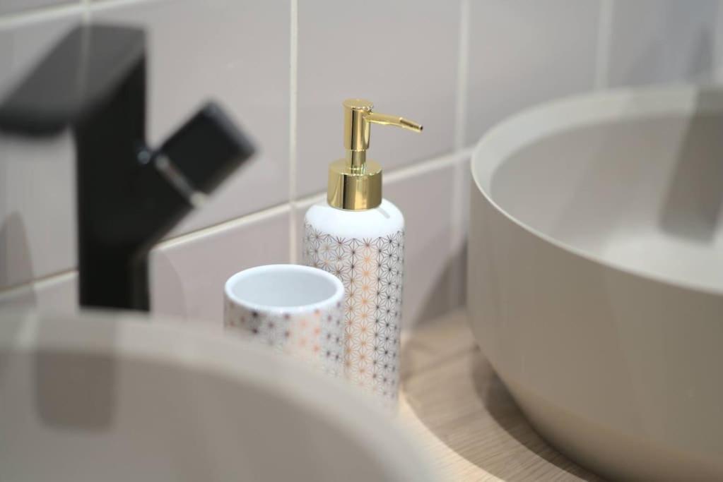 Royal Room Jacuzzi Haut De Gamme Centre Ville Mulhouse Bagian luar foto